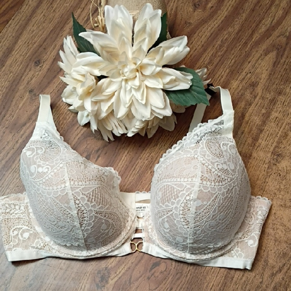 🩷Aerie 42C Cream Lace Push Up Bra